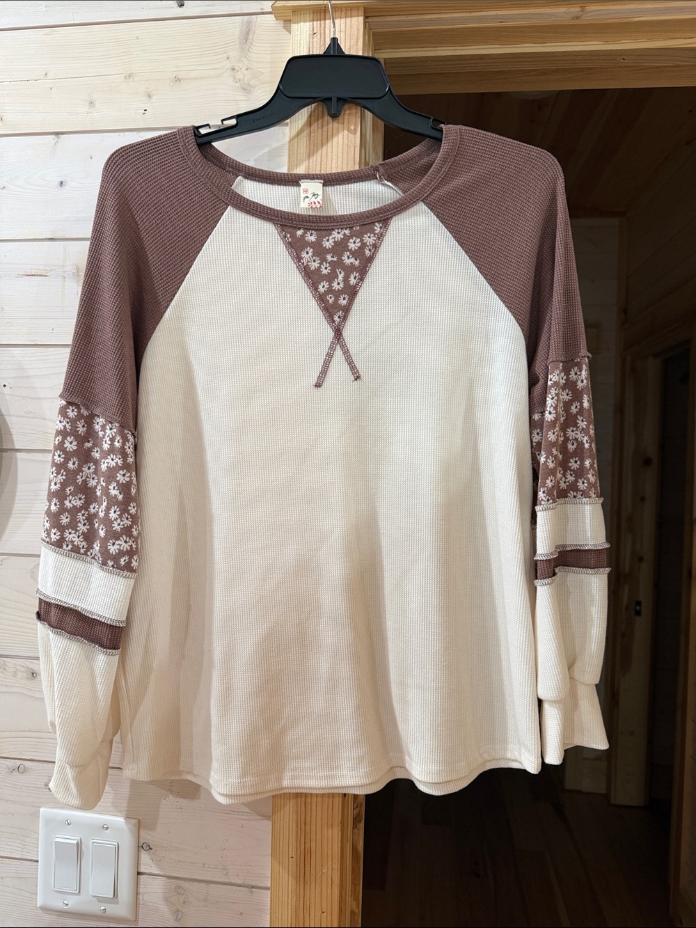 7th Ray Cream and Brown Floral Raglan Waffle Long Sleeve Top